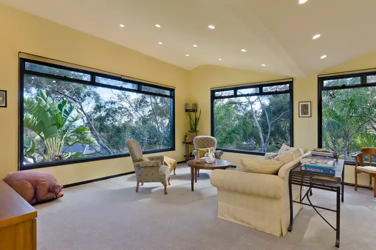 19 Grevillea Crescent, Stonyfell SA 5066