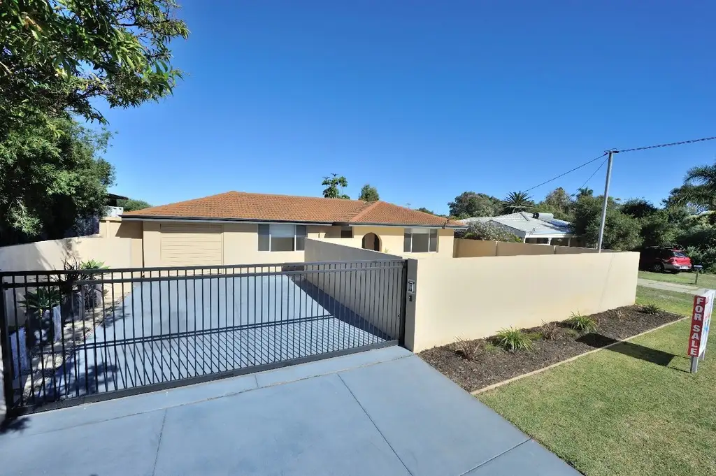 Main view of Homely house listing, 35 Knowle Way, Warnbro WA 6169