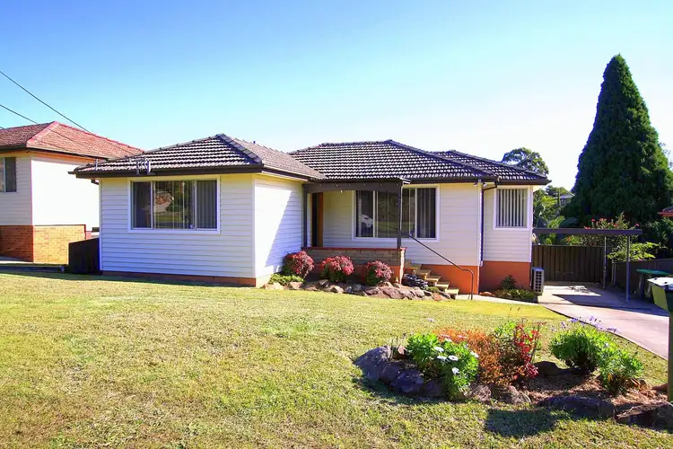 23 Cumberland Ave, Georges Hall NSW 2198