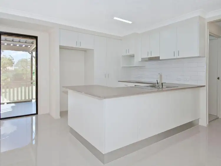 13 Lagoon Road, Waterford West QLD 4133