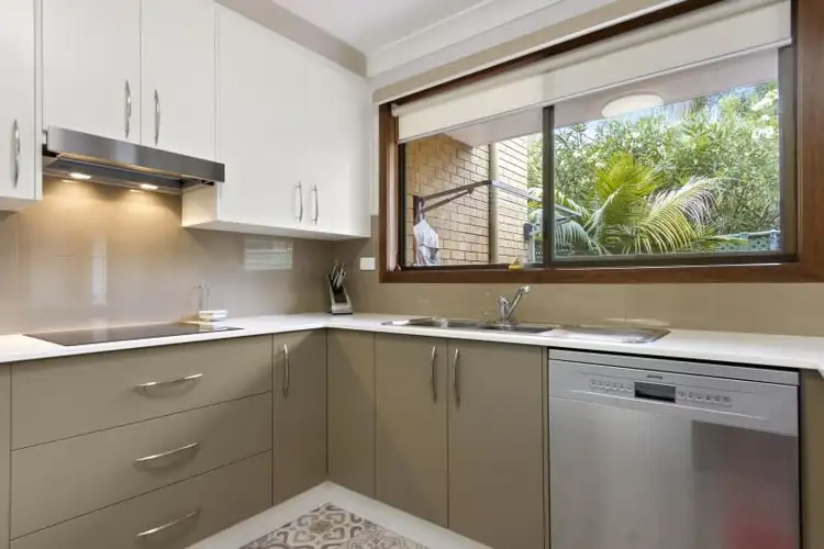 Fifth view of Homely unit listing, 2/6-8 Newth Place, Surf Beach NSW 2536