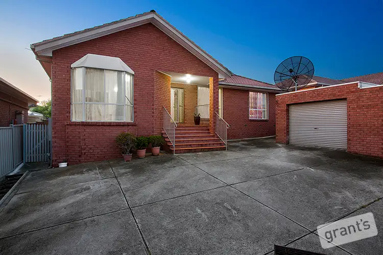 2/24 Purdy Avenue, Dandenong VIC 3175
