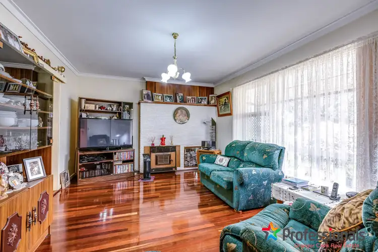 23 Coral Road, Kalamunda WA 6076