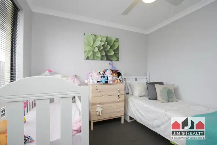 Fifth view of Homely house listing, 2 Mears Way, Hilbert WA 6112