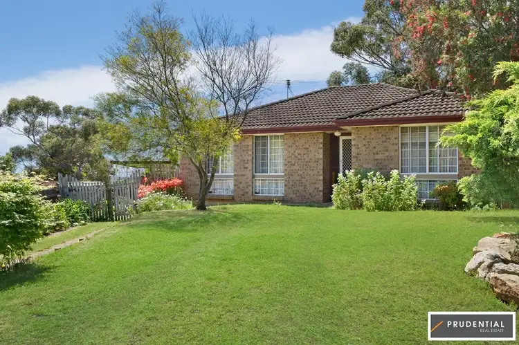 6 Willett Place, Ambarvale NSW 2560