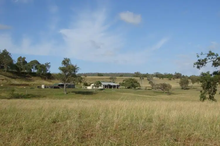 13803 New England Highway, Cambooya QLD 4358