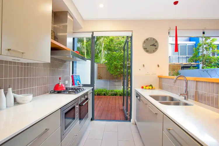 Third view of Homely unit listing, 6/8 Wellington Street, Narrabeen NSW 2101
