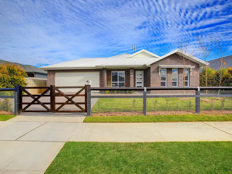 35 Renwick Drive