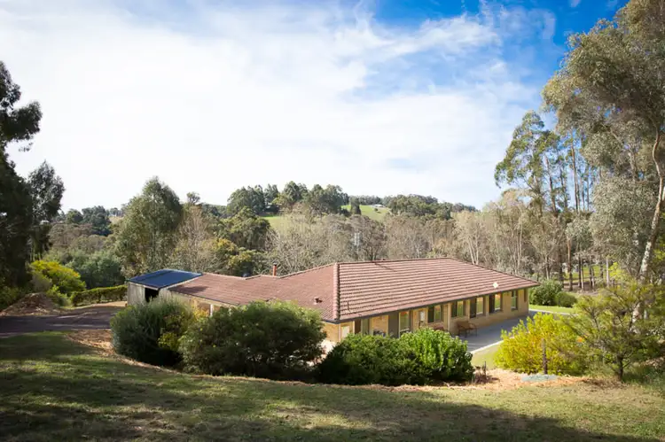 29 Cleopatra Crescent, Kangaroo Gully WA 6255