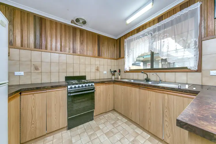 Fifth view of Homely house listing, 33 Jedna Close, Craigmore SA 5114