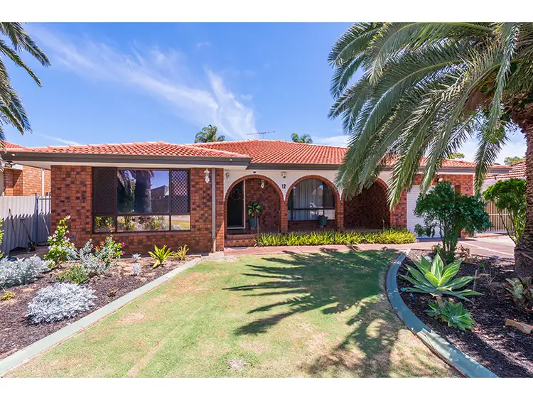 12 Sandpiper Road