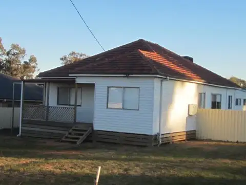 20 Bruce Street, Coolamon NSW 2701