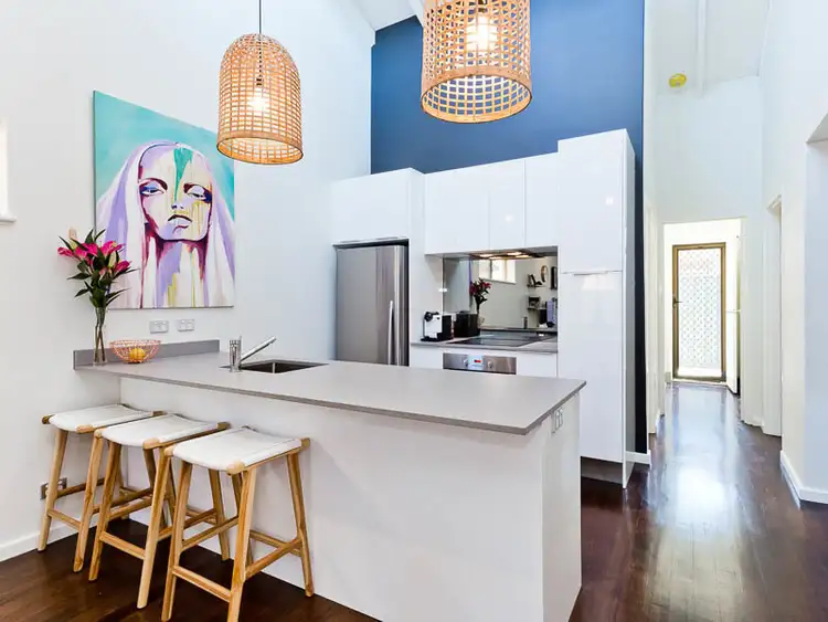 2/5 Ostend Road, Scarborough WA 6019