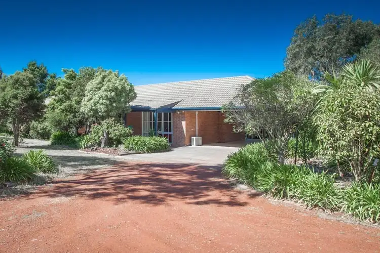 40 Macedon Close, New Gisborne VIC 3438