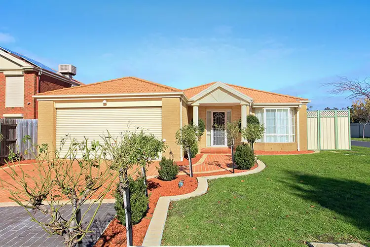 2 Murphy Place, Roxburgh Park VIC 3064