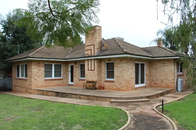 20 Nyora Street, Griffith NSW 2680