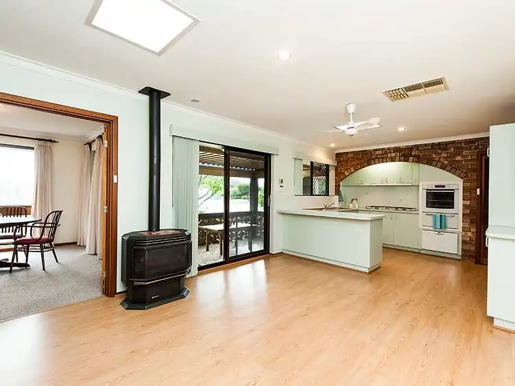 Seventh view of Homely house listing, 3 The Tor, Willetton WA 6155