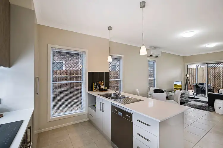 Sixth view of Homely unit listing, 2, 8 Tara Street, Wilsonton QLD 4350