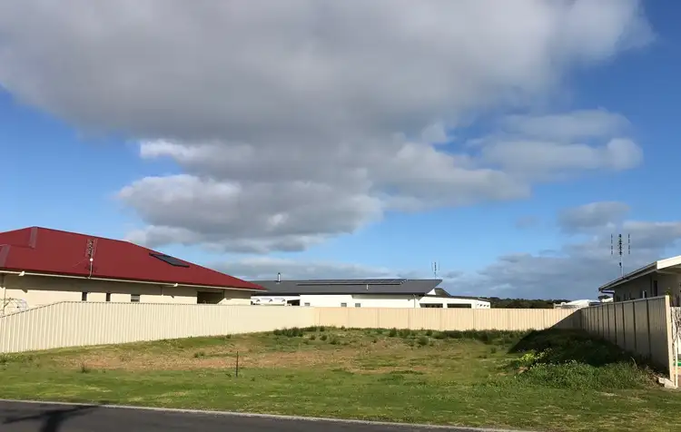 10 Thompson Road, Robe SA 5276