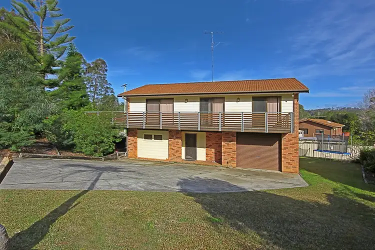 8 Pacific Road, Surf Beach NSW 2536