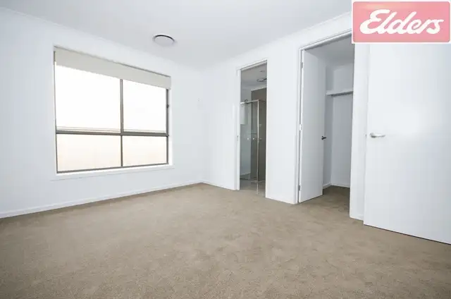 Sixth view of Homely house listing, 33 Whistler Concourse, Wodonga VIC 3690