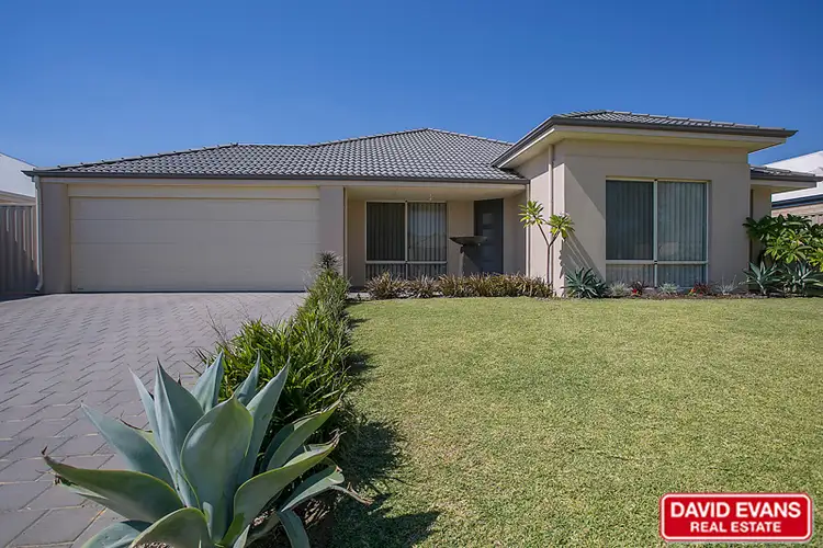 16 Plumeria Rise, Sinagra WA 6065