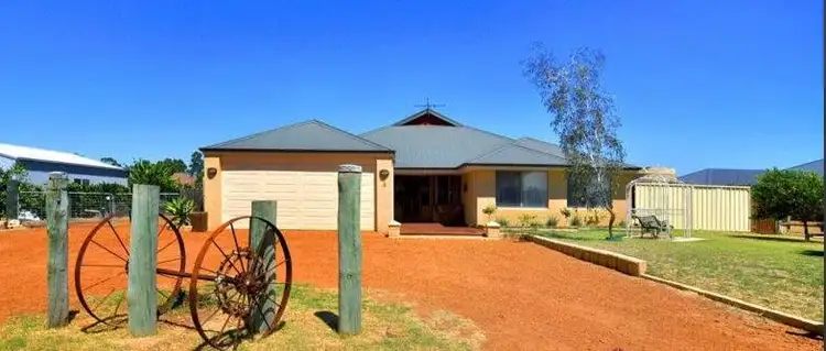 Second view of Homely house listing, 8 Shier Rise, Burekup WA 6227