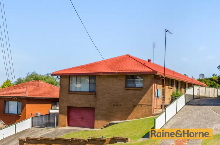 1 & 2/19 Katrina Street, Warrawong NSW 2502