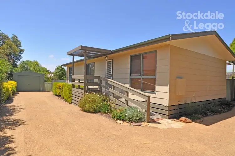 10 Ullathornes Road, Inverloch VIC 3996