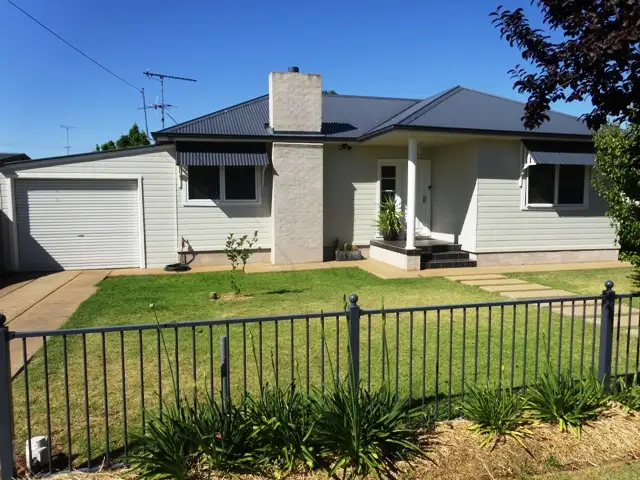 1 Sassafras Street, Leeton NSW 2705