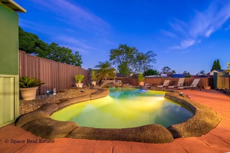 2 Clarke Close, Hinchinbrook NSW 2168