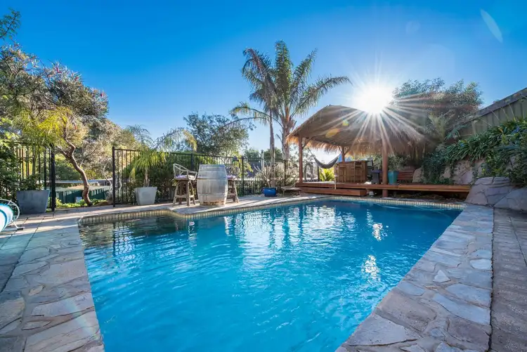 5 Alpine Rd, Happy Valley SA 5159