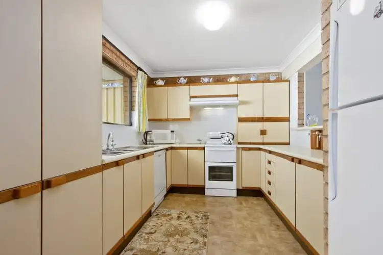 Fifth view of Homely unit listing, 8/14 High View Avenue, Surf Beach NSW 2536