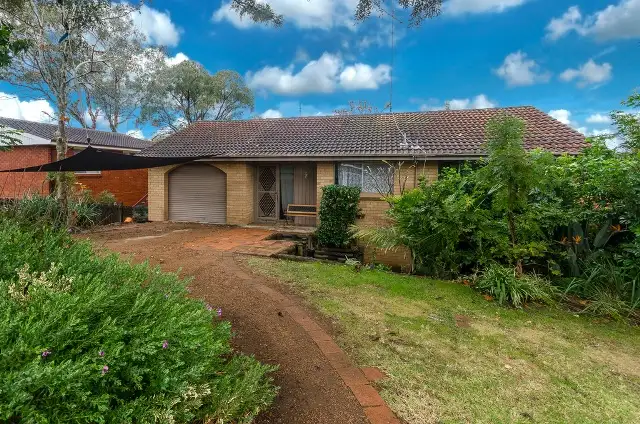 97 Beatus Street, Unanderra NSW 2526