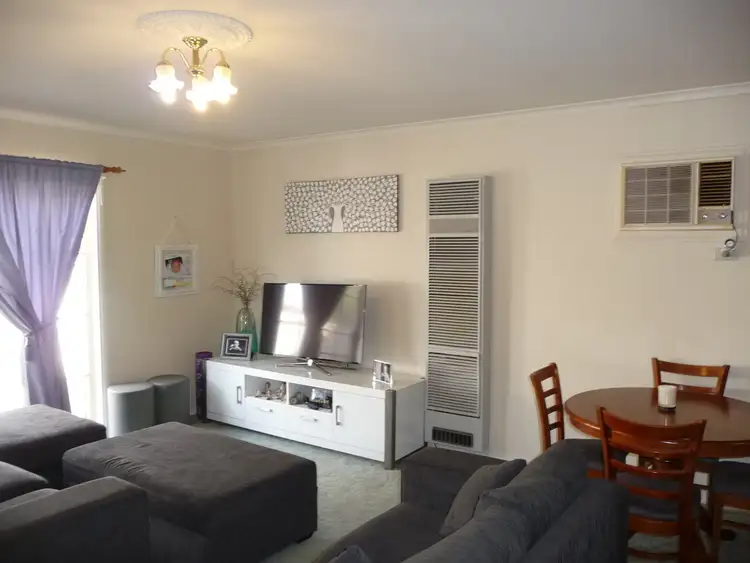 Second view of Homely house listing, 3 / 6 Simmie St, Echuca VIC 3564