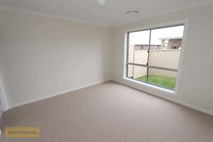 Sixth view of Homely unit listing, 4/40 Wentworth Drive, Kelso NSW 2795