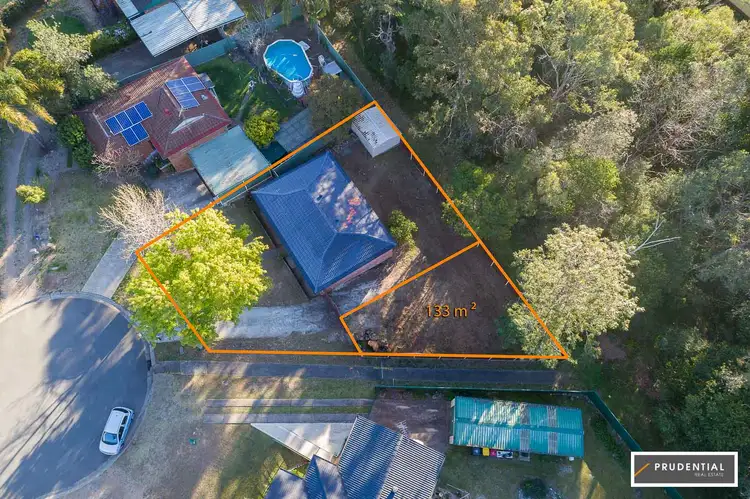 12 Bundy Close, Macquarie Fields NSW 2564