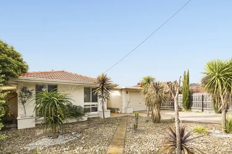 585 Elizabeth Drive, Sunbury VIC 3429