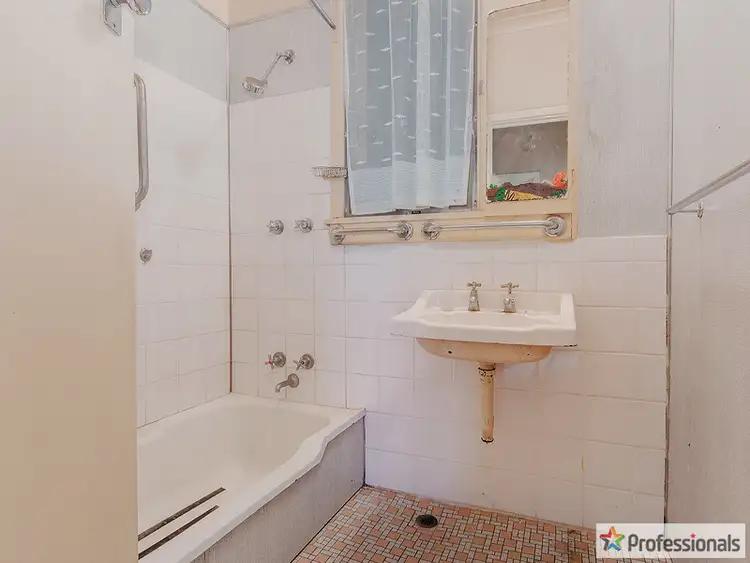 Seventh view of Homely house listing, 14 Peake Way, Medina WA 6167