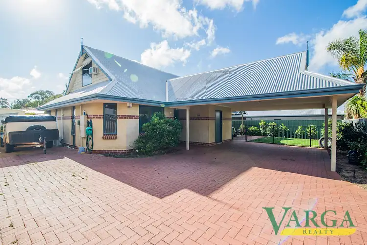 94a Parklands Square, Riverton WA 6148
