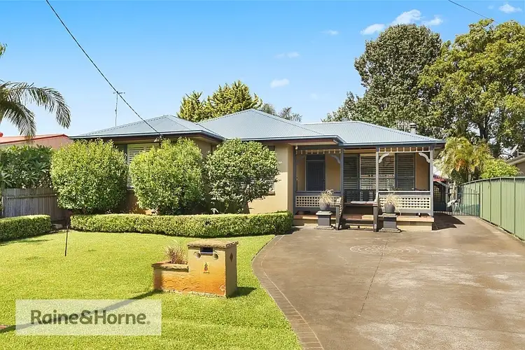 8 Glenn Street, Umina Beach NSW 2257