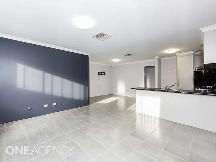 Fifth view of Homely house listing, 8 Torrey Crescent, Aubin Grove WA 6164