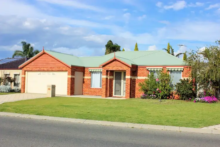 Second view of Homely house listing, 6 The Broadview, Landsdale WA 6065
