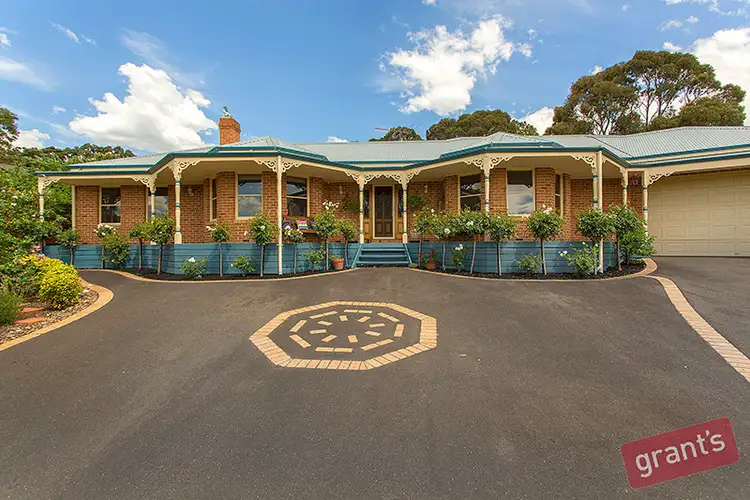2 Grand Valley Court, Lysterfield South VIC 3156