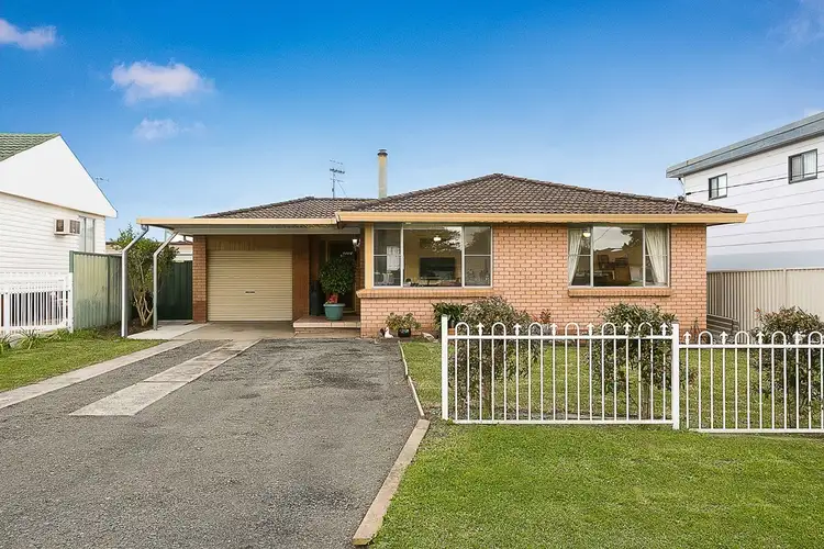 27 Balmoral Drive, Gorokan NSW 2263