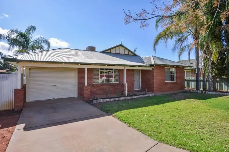 4 Holroyd Way, Boulder WA 6432