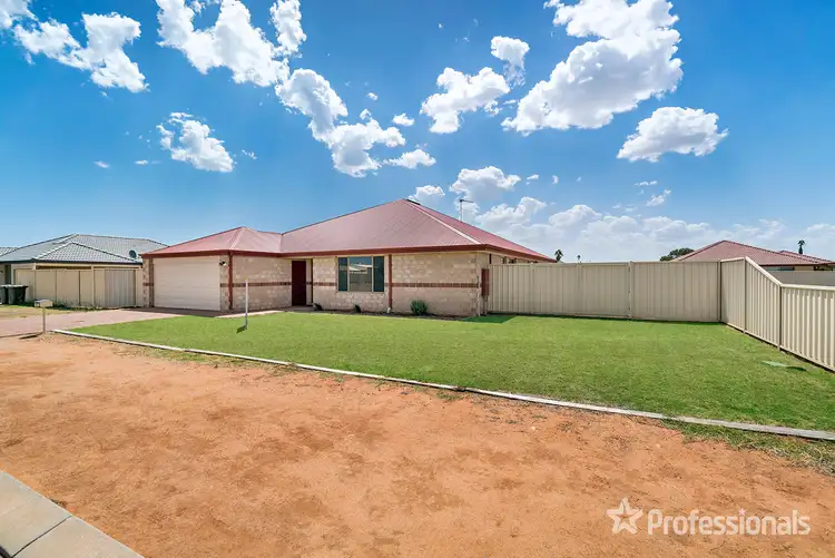Second view of Homely house listing, 5 Brockagh Drive, Utakarra WA 6530