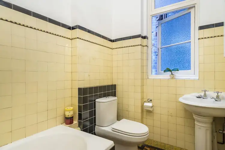 Sixth view of Homely studio listing, 35/5 Darley Street, Darlinghurst NSW 2010