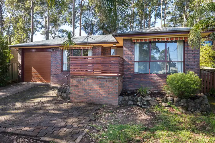 6 Burrawang Crescent, Sunshine Bay NSW 2536