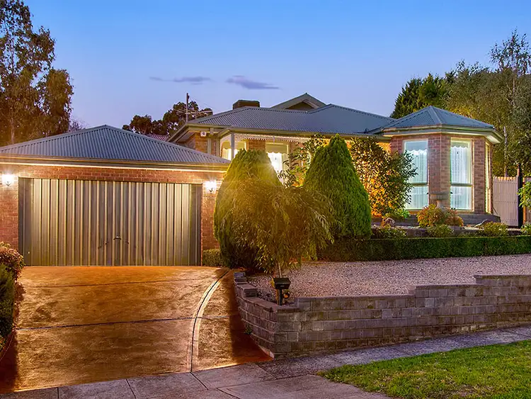 29 Kamarooka Drive, Wattle Glen VIC 3096
